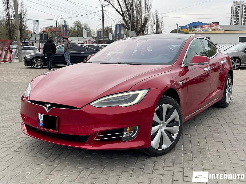 Tesla Model S 2020