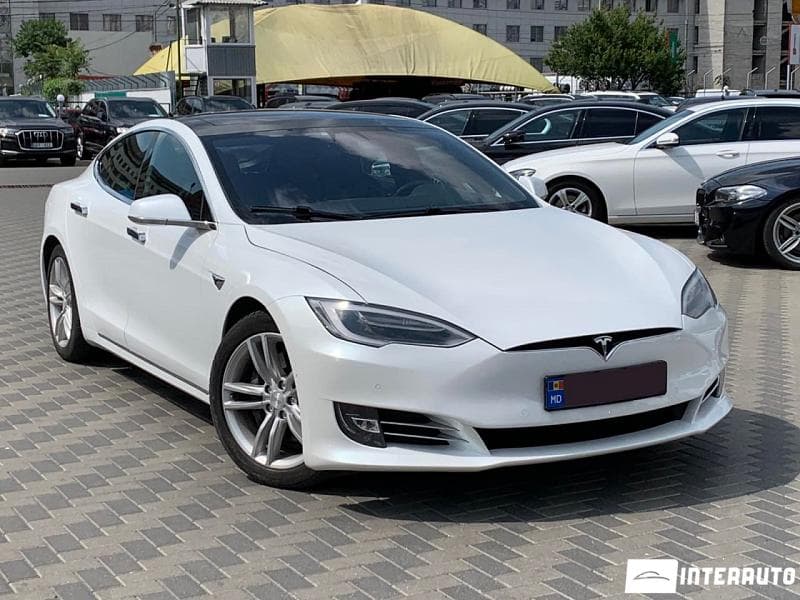 Tesla Model S 2016