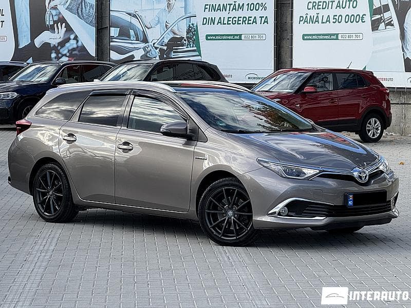Toyota Auris 2015