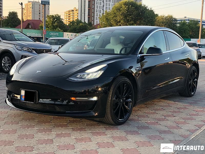 Tesla Model 3 2019