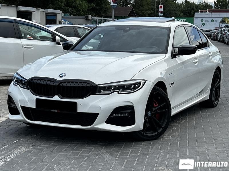 BMW 330E 2021