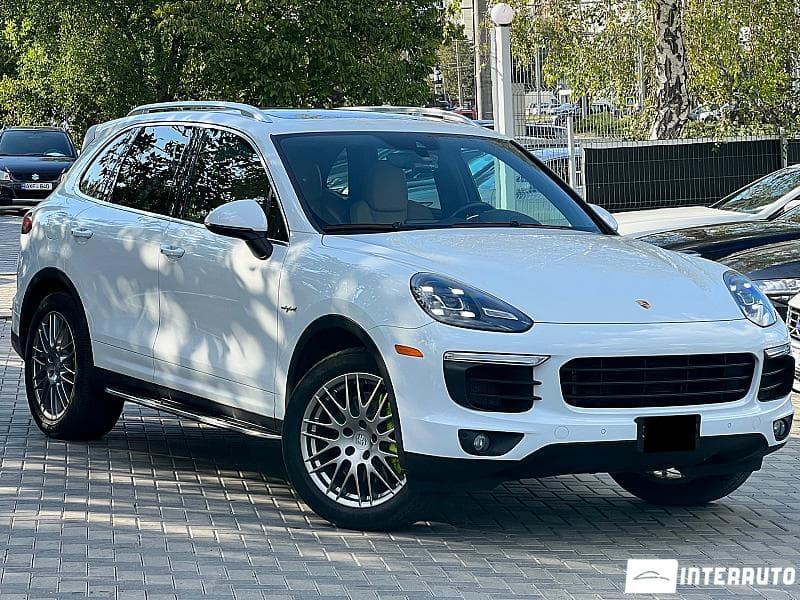Porsche Cayenne S Hybrid 2016
