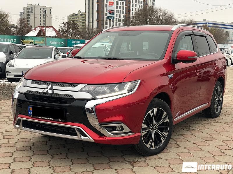 Mitsubishi Outlander 2021