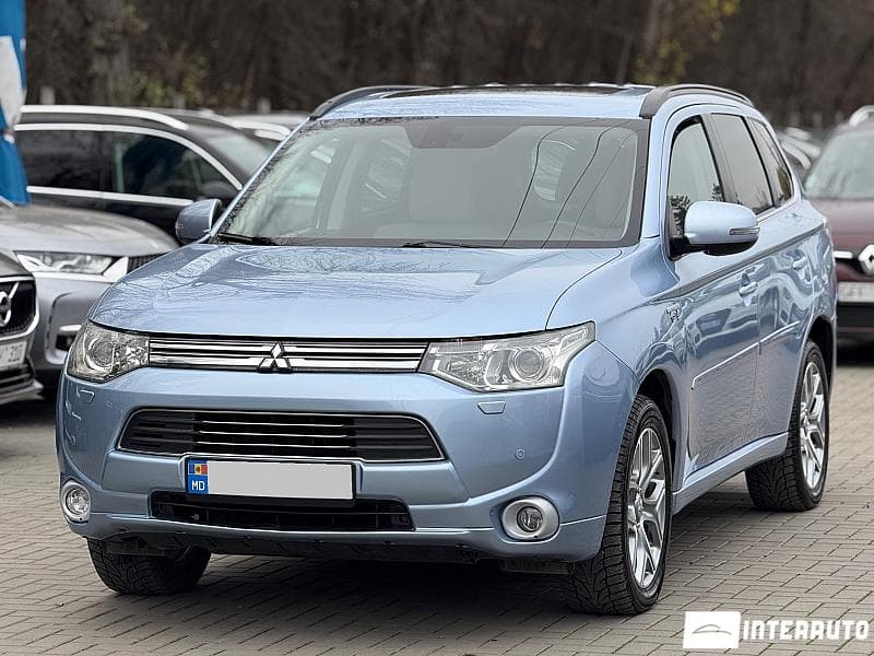 Mitsubishi Outlander 2013