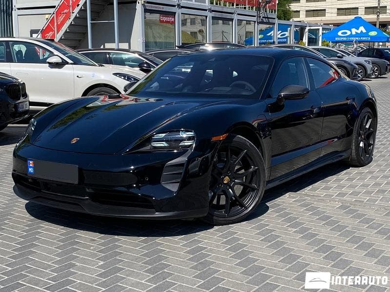 Porsche Taycan GTS 2022