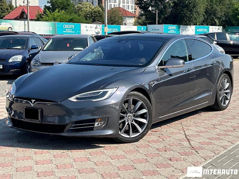 Tesla Model S 2016