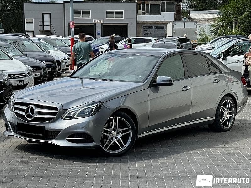 Mercedes E 300h 2013