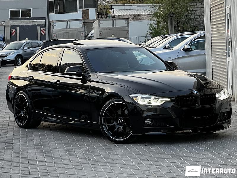 BMW 330E 2017