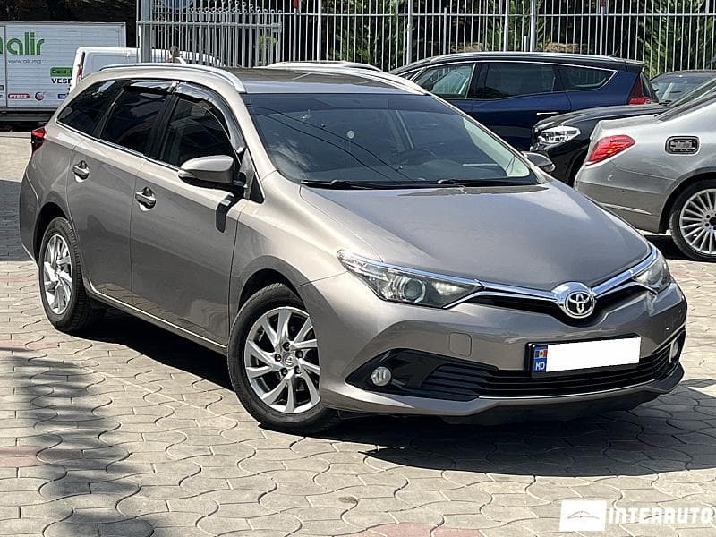 Toyota Auris 2016