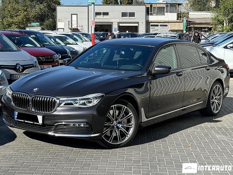 BMW 750 2017