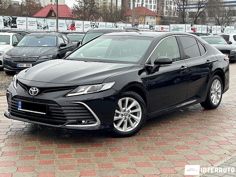 Toyota Camry 2021