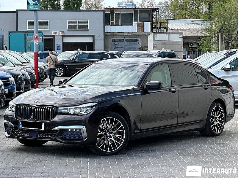 BMW 740 2016