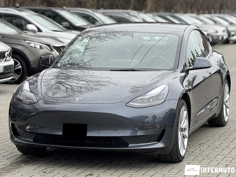 Tesla Model 3 2023