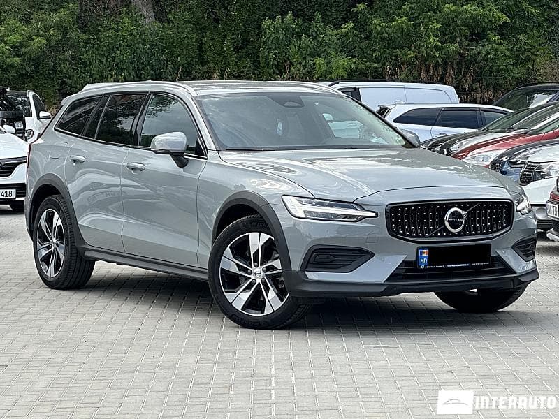 Volvo V 60 Cross Country 2024