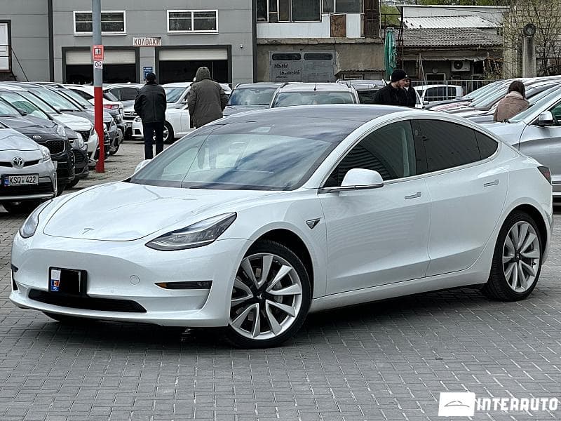 Tesla Model 3 2019