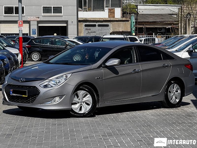 Hyundai Sonata 2013