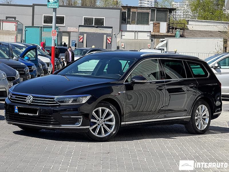 Volkswagen Passat GTE 2015