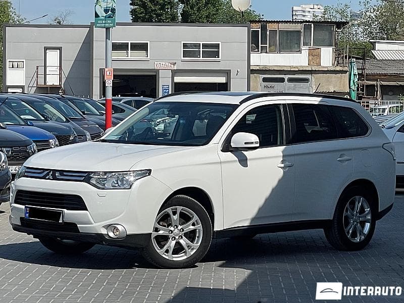 Mitsubishi Outlander 2013
