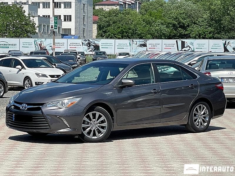 Toyota Camry 2016