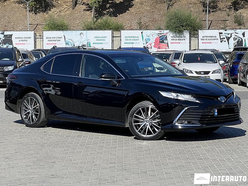 Toyota Camry 2021