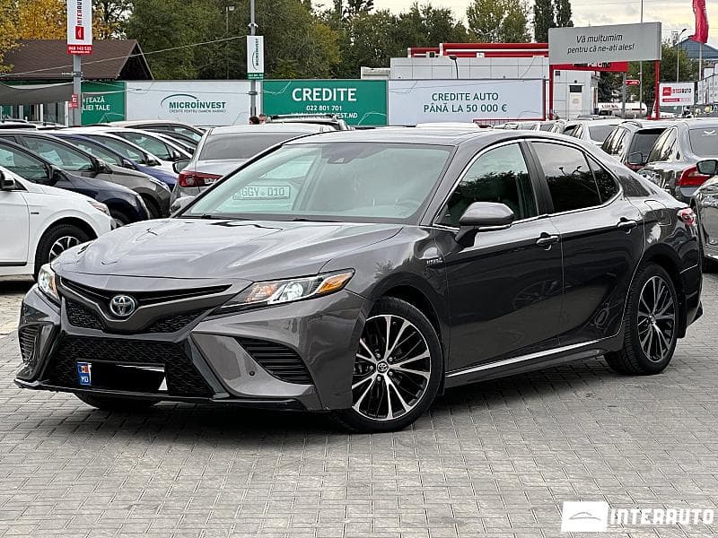 Toyota Camry 2019