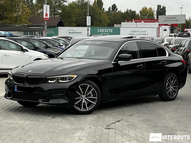 BMW 330 2019