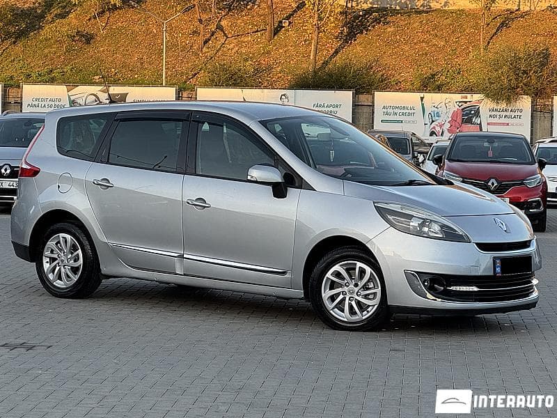 Renault Grand Scenic 2013