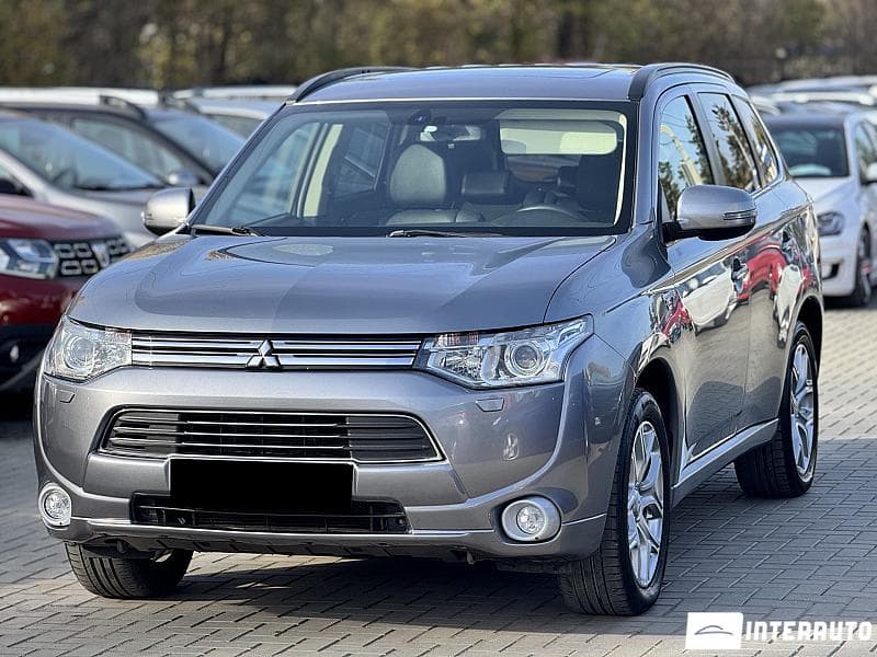 Mitsubishi Outlander 2013