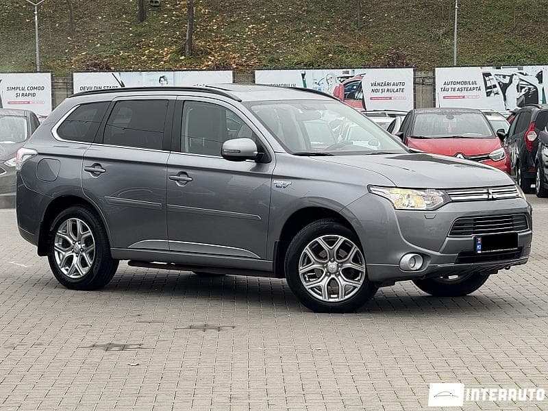 Mitsubishi Outlander 2013