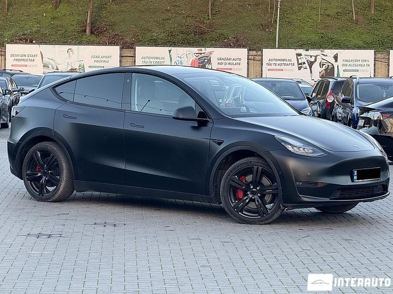 Tesla Model Y 2020