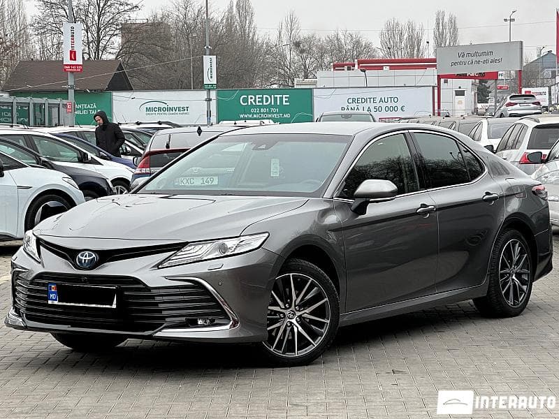 Toyota Camry 2021