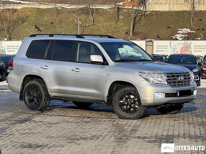 Toyota Land Cruiser 2010