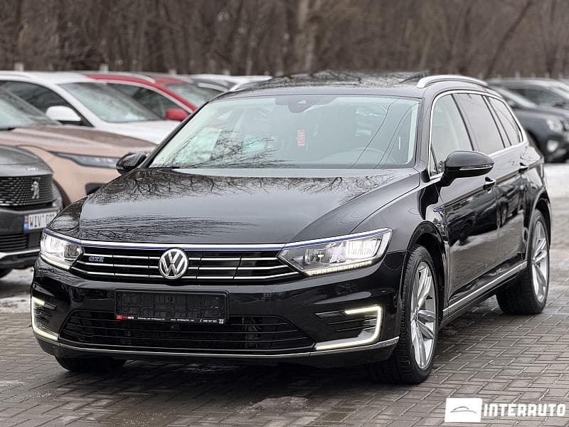 Volkswagen Passat GTE 2015